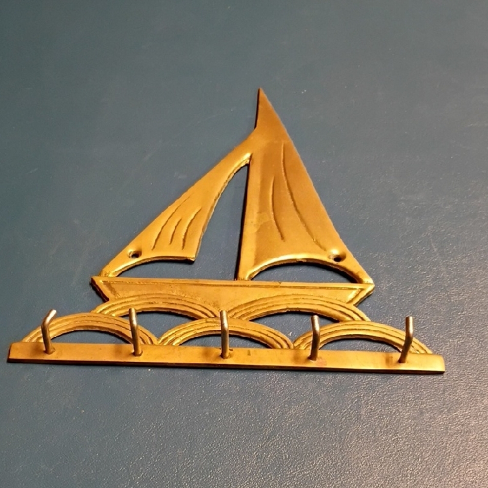 Nautical Sailboat Wall Hook in Gold
